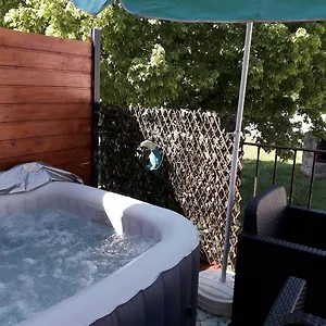 La Terrasse Aux Hirondelles Avec Spa Maison 80m2 2 2 Salles De Bains Hébergement de vacances